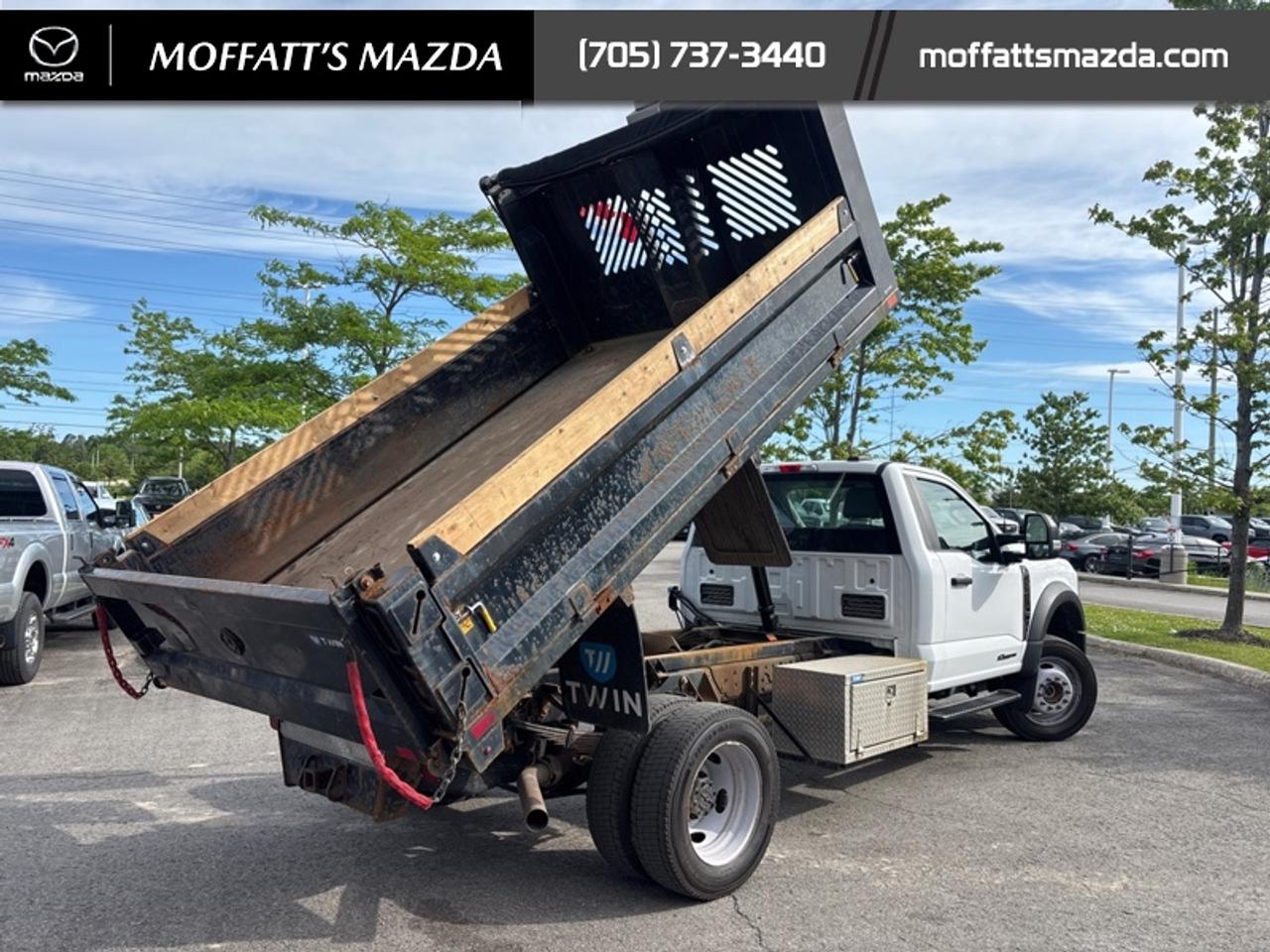 2023 Ford SUPER DUTY F-550 DRW XL Photo
