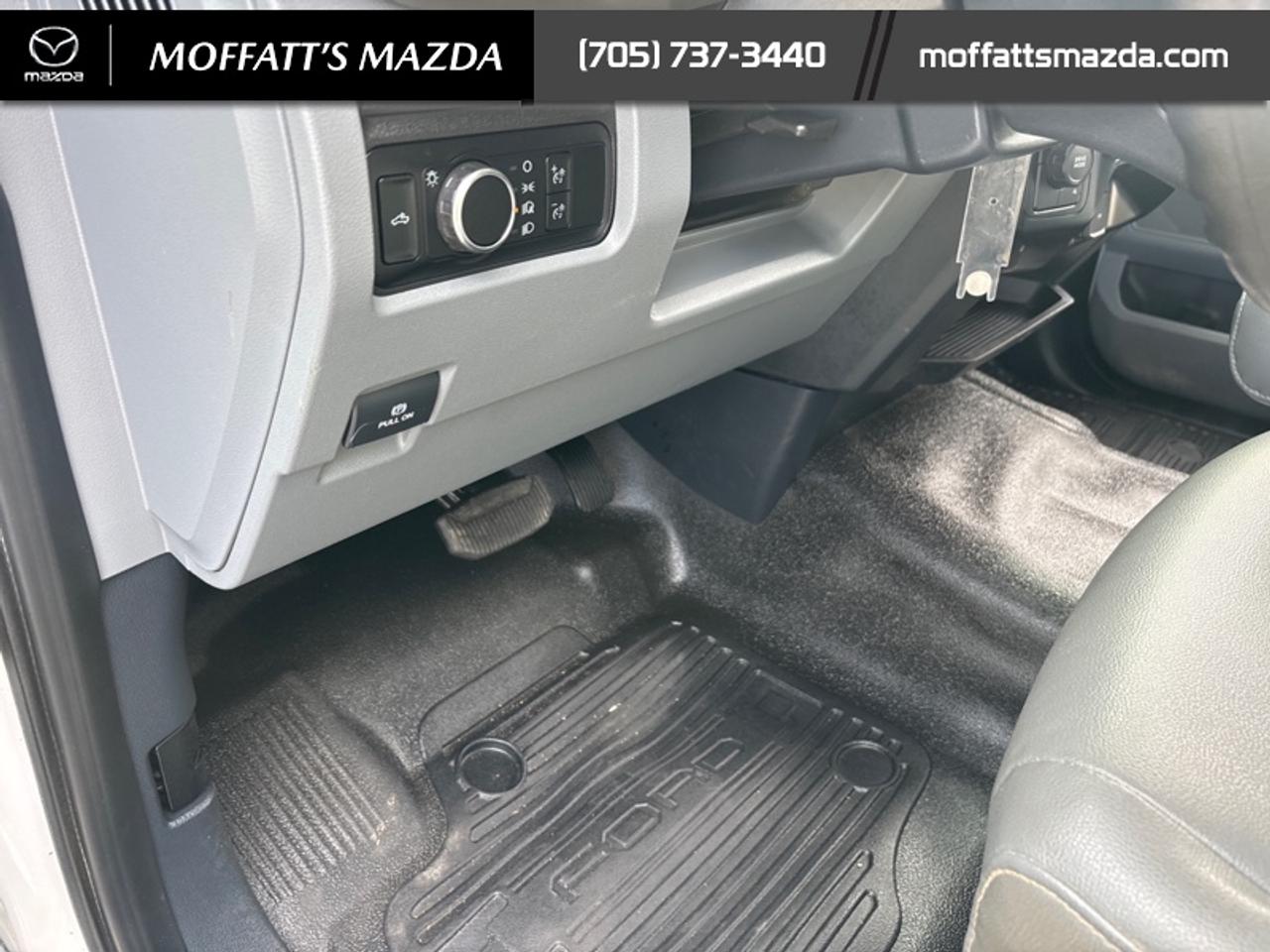 2023 Ford SUPER DUTY F-550 DRW XL Photo