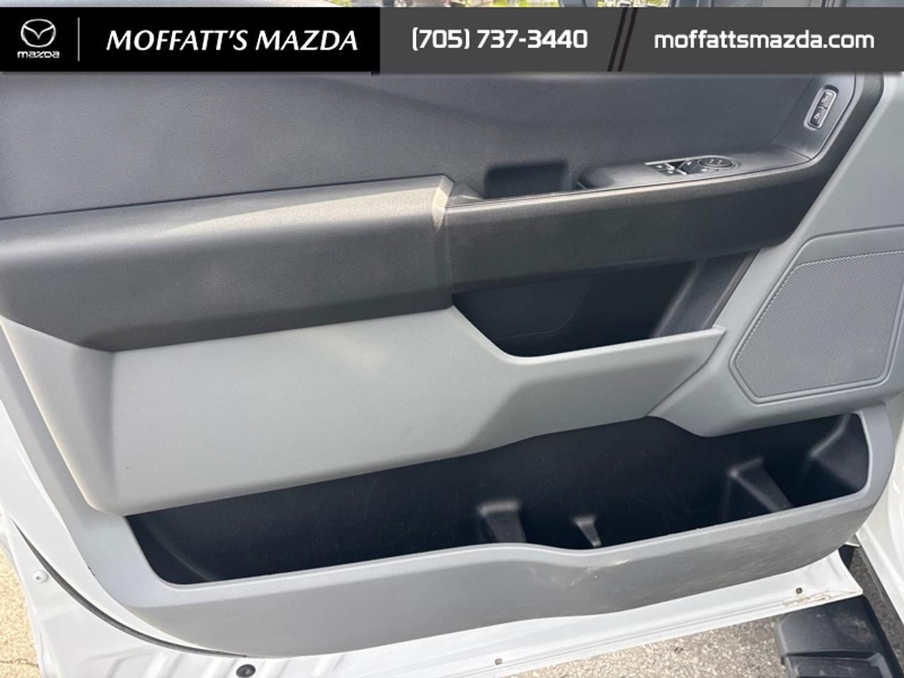 2023 Ford SUPER DUTY F-550 DRW XL Photo