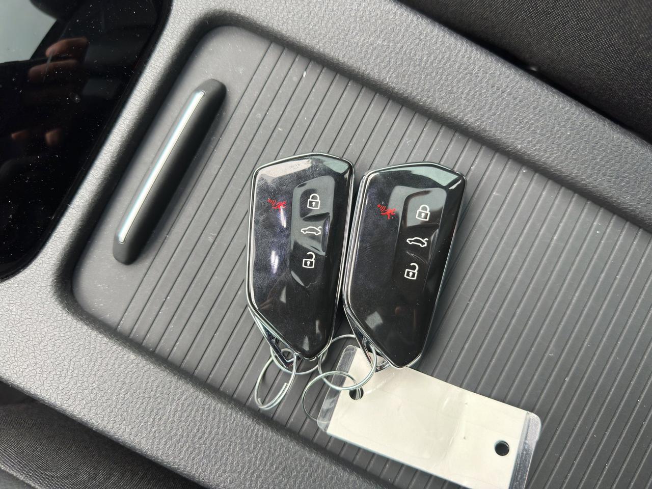 2022 Volkswagen ID.4 Pro S AWD Photo