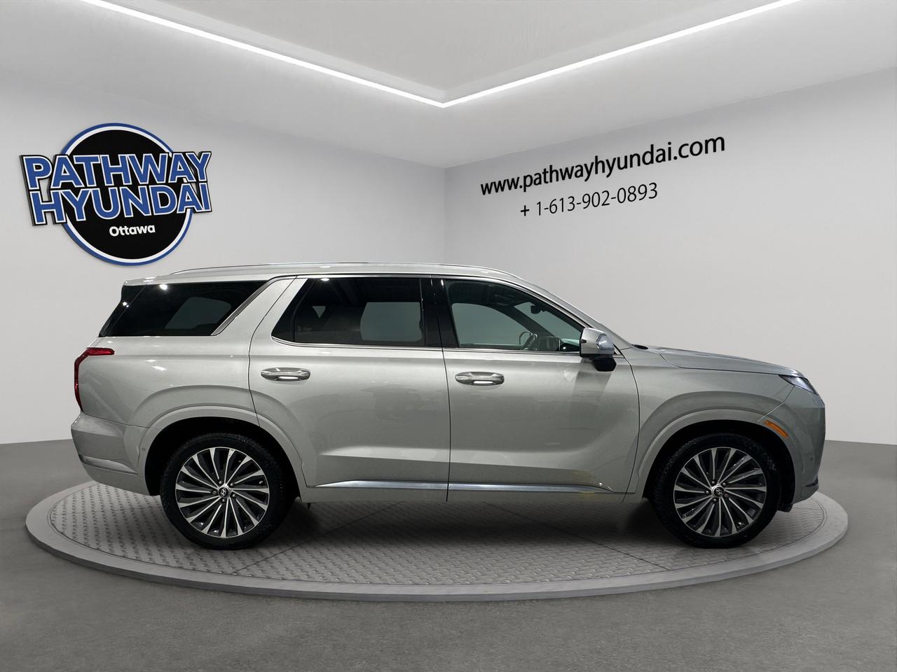 2023 Hyundai PALISADE Ultimate Calligraphy | Reverse Cam | Heated Seats Photo2