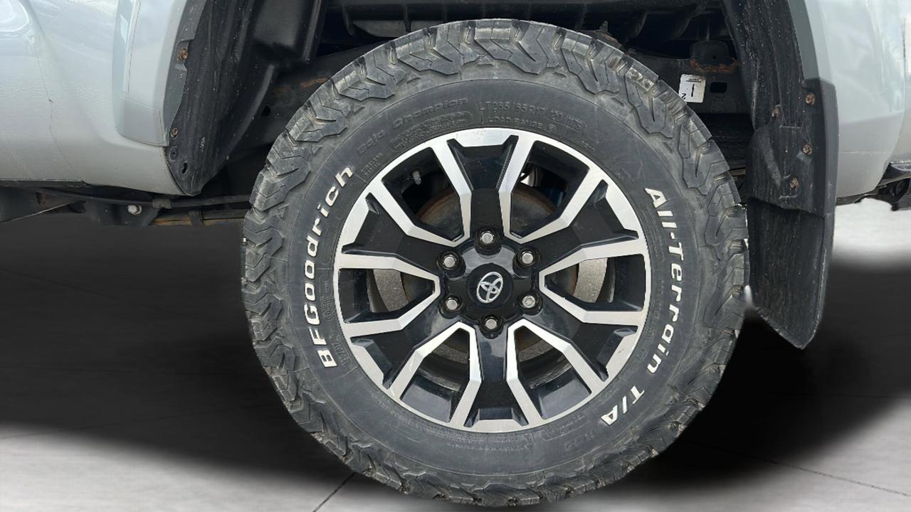 2021 Toyota Tacoma V6 Photo