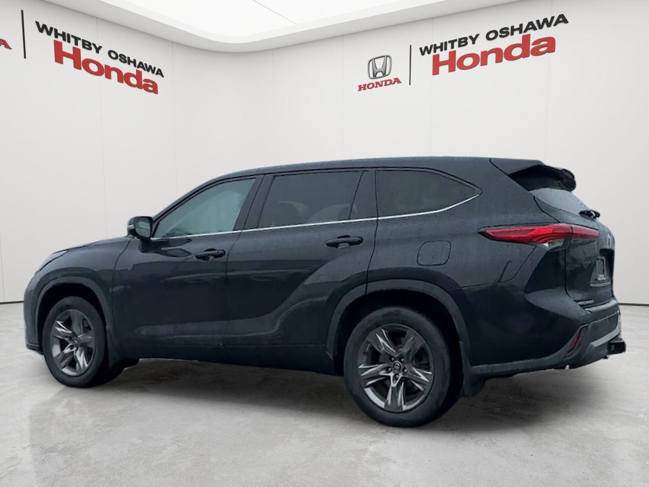 2022 Toyota Highlander LE AWD Photo