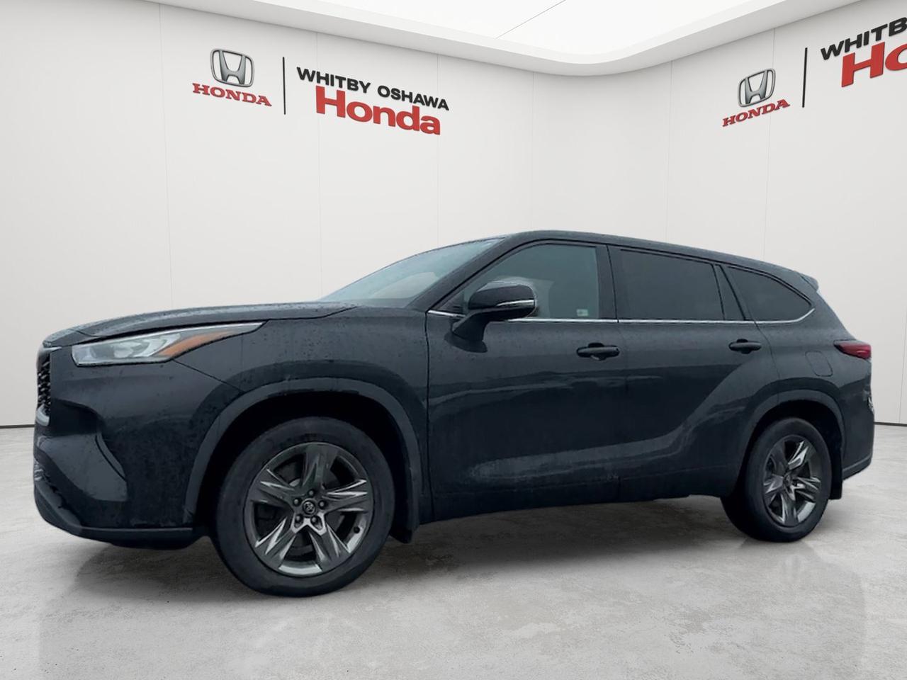 2022 Toyota Highlander LE AWD Photo
