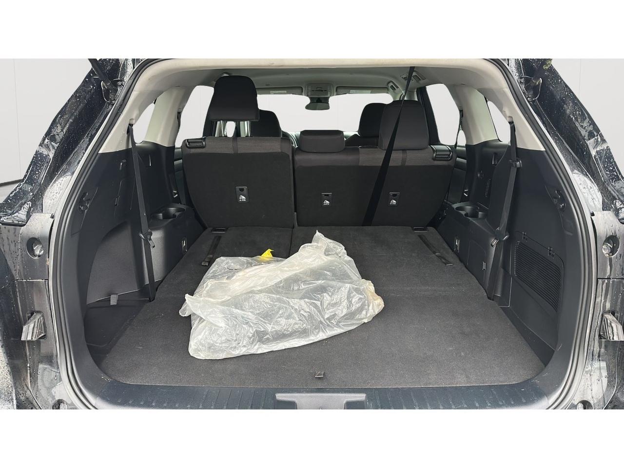 2022 Toyota Highlander LE AWD Photo