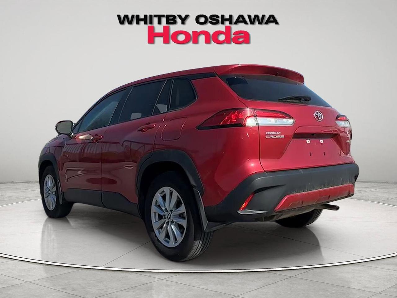 2024 Toyota Corolla Cross LE AWD Photo