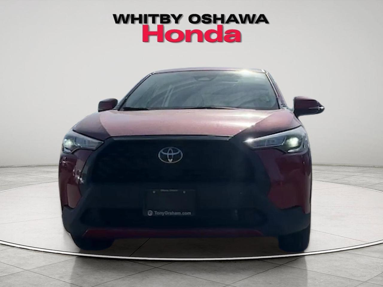 2024 Toyota Corolla Cross LE AWD Photo