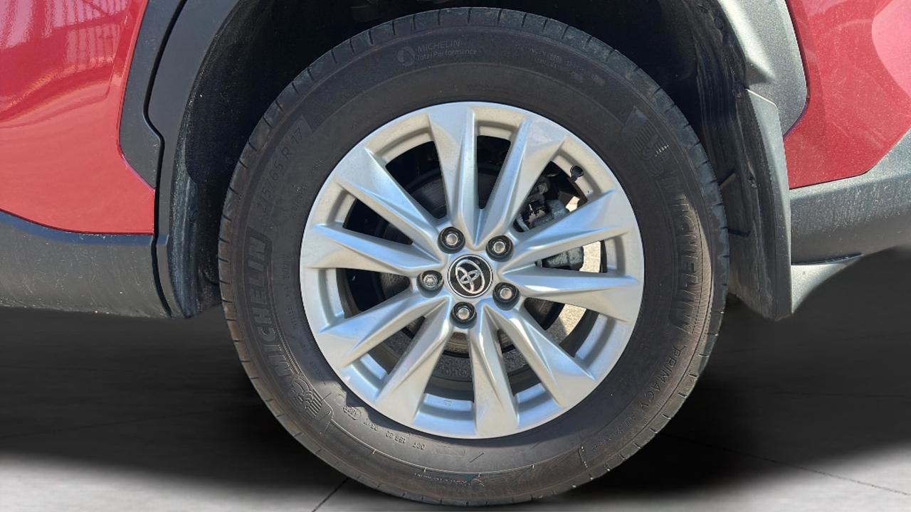 2024 Toyota Corolla Cross LE AWD Photo