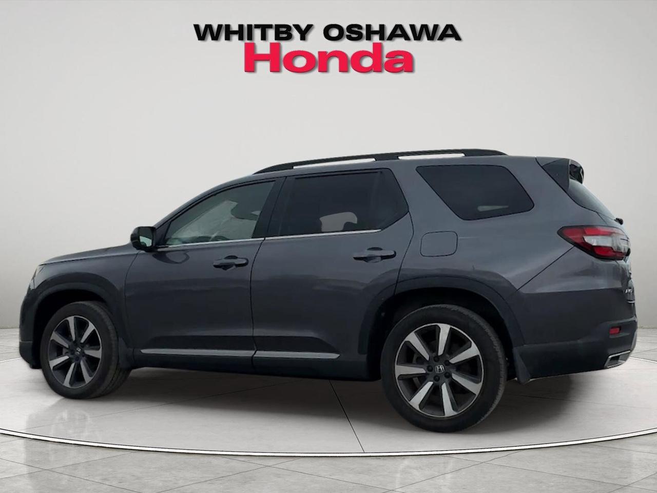 2025 Honda Pilot Touring AWD Photo
