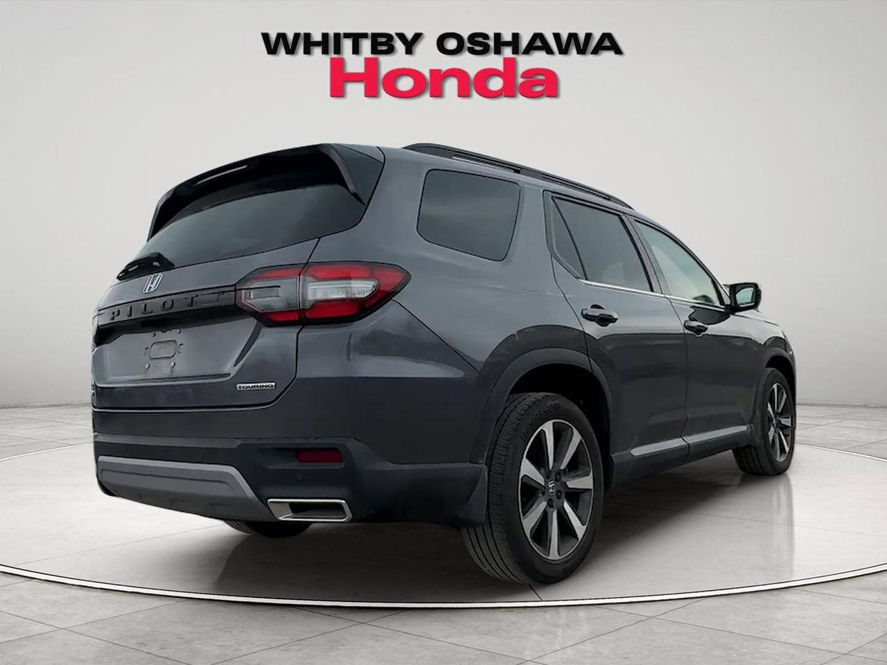 2025 Honda Pilot Touring AWD Photo