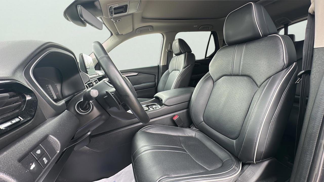 2025 Honda Pilot Touring AWD Photo