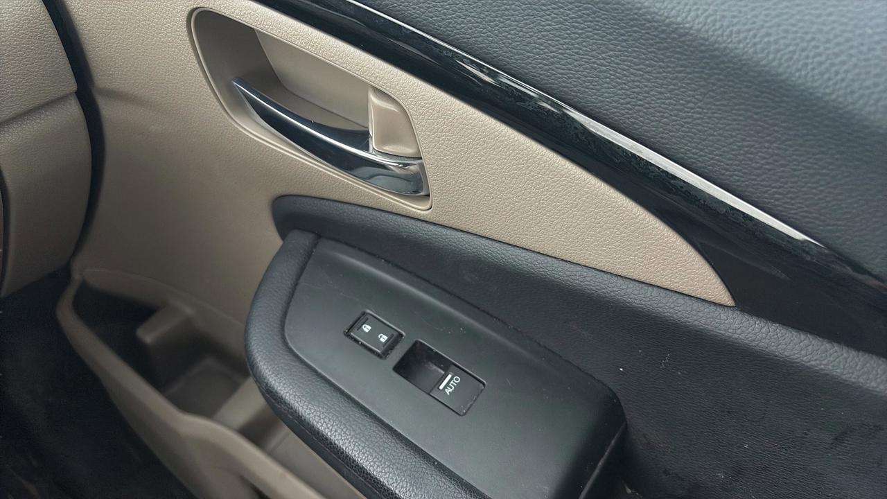 2021 Honda Pilot 8 Passenger Photo