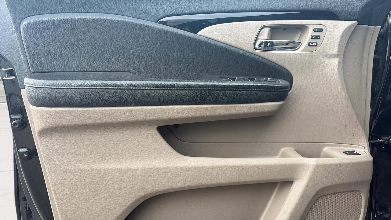 2021 Honda Pilot 8 Passenger Photo