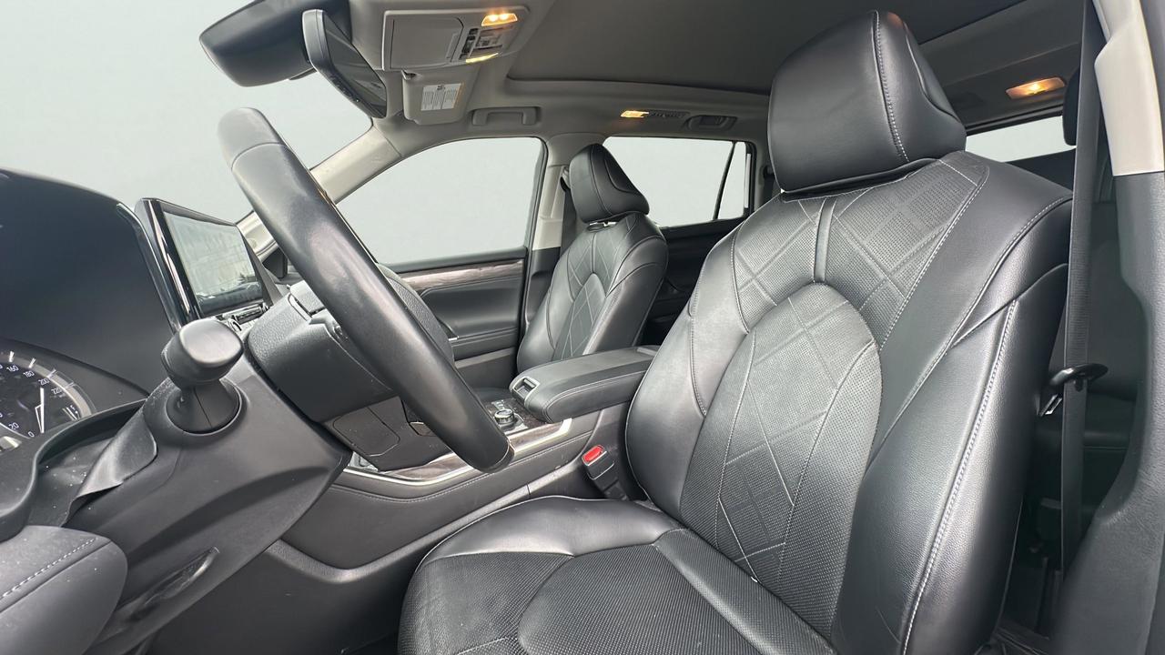 2022 Toyota Highlander LIMITED AWD Photo