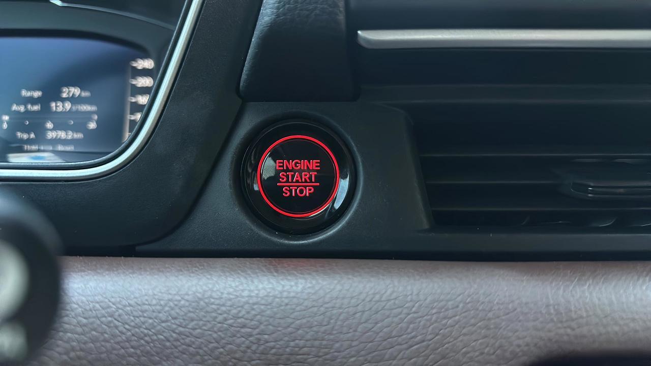 2023 Honda Pilot Touring AWD Photo