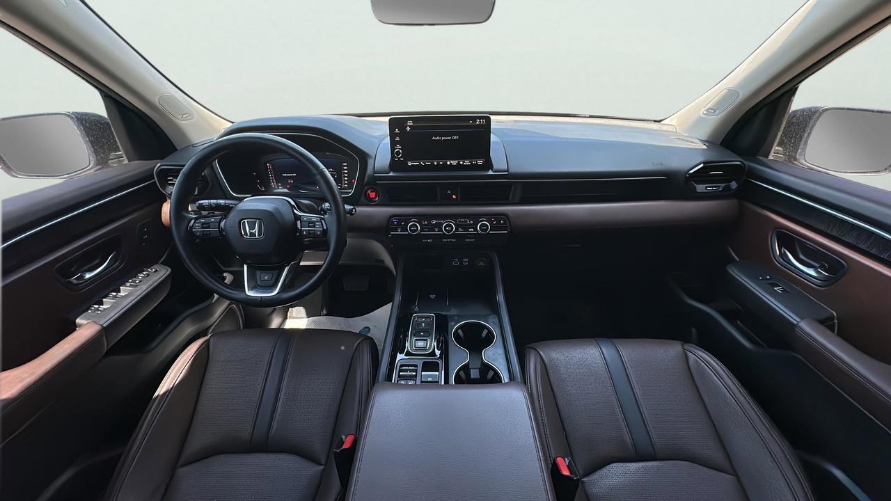 2023 Honda Pilot Touring AWD Photo