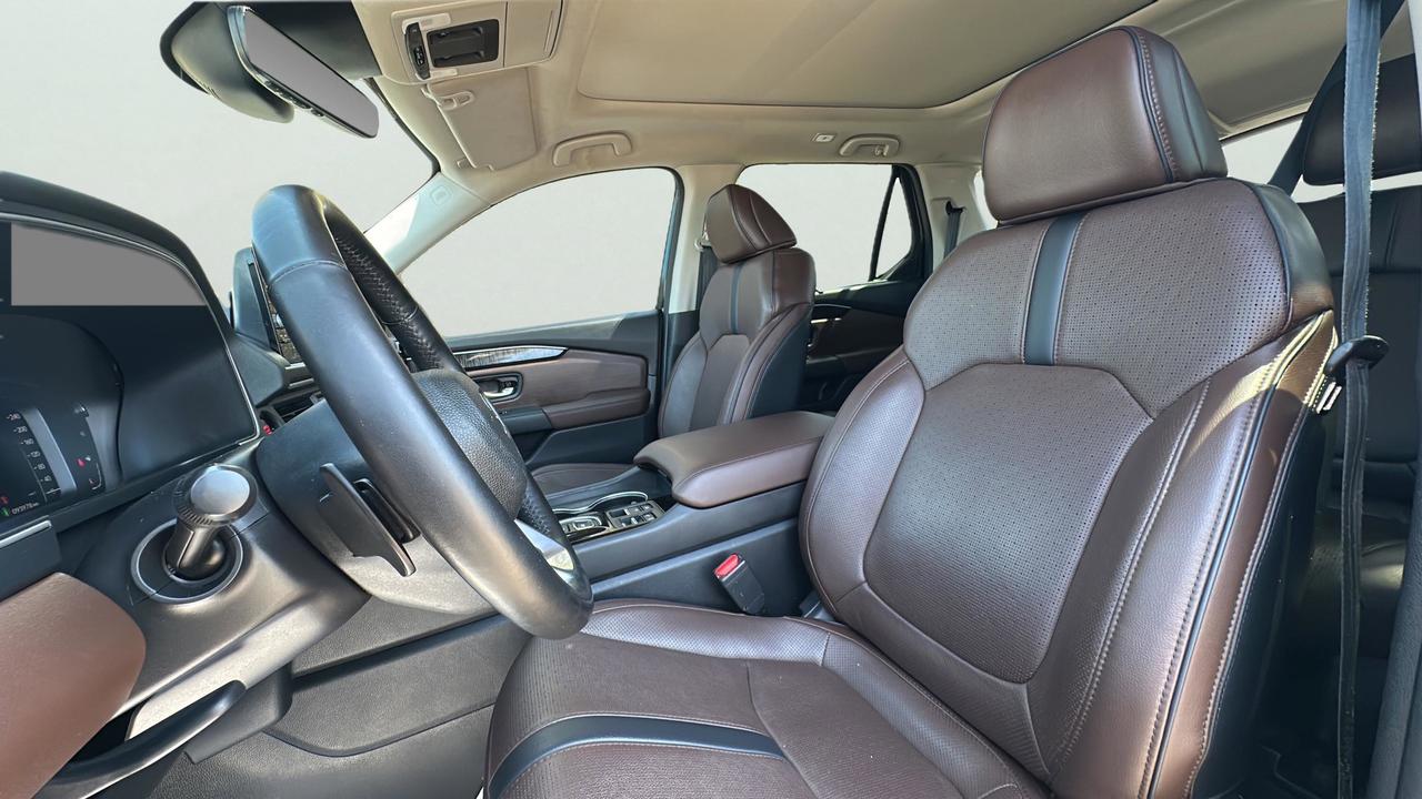 2023 Honda Pilot Touring AWD Photo
