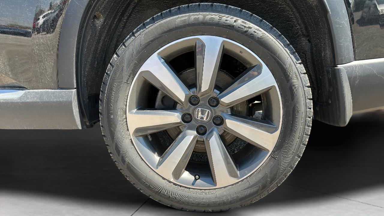 2023 Honda Pilot Touring AWD Photo