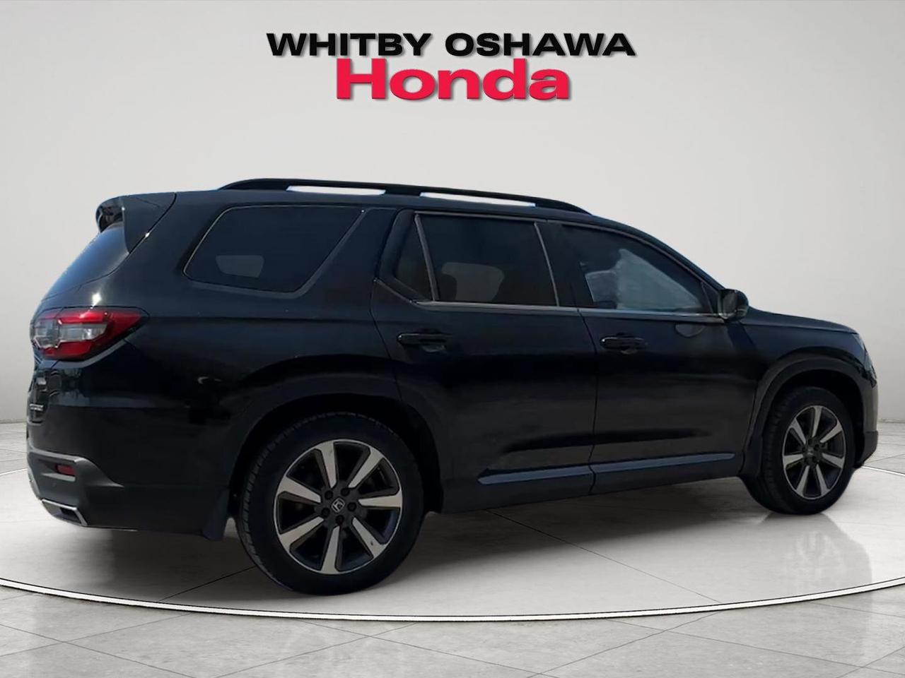 2023 Honda Pilot Touring AWD Photo