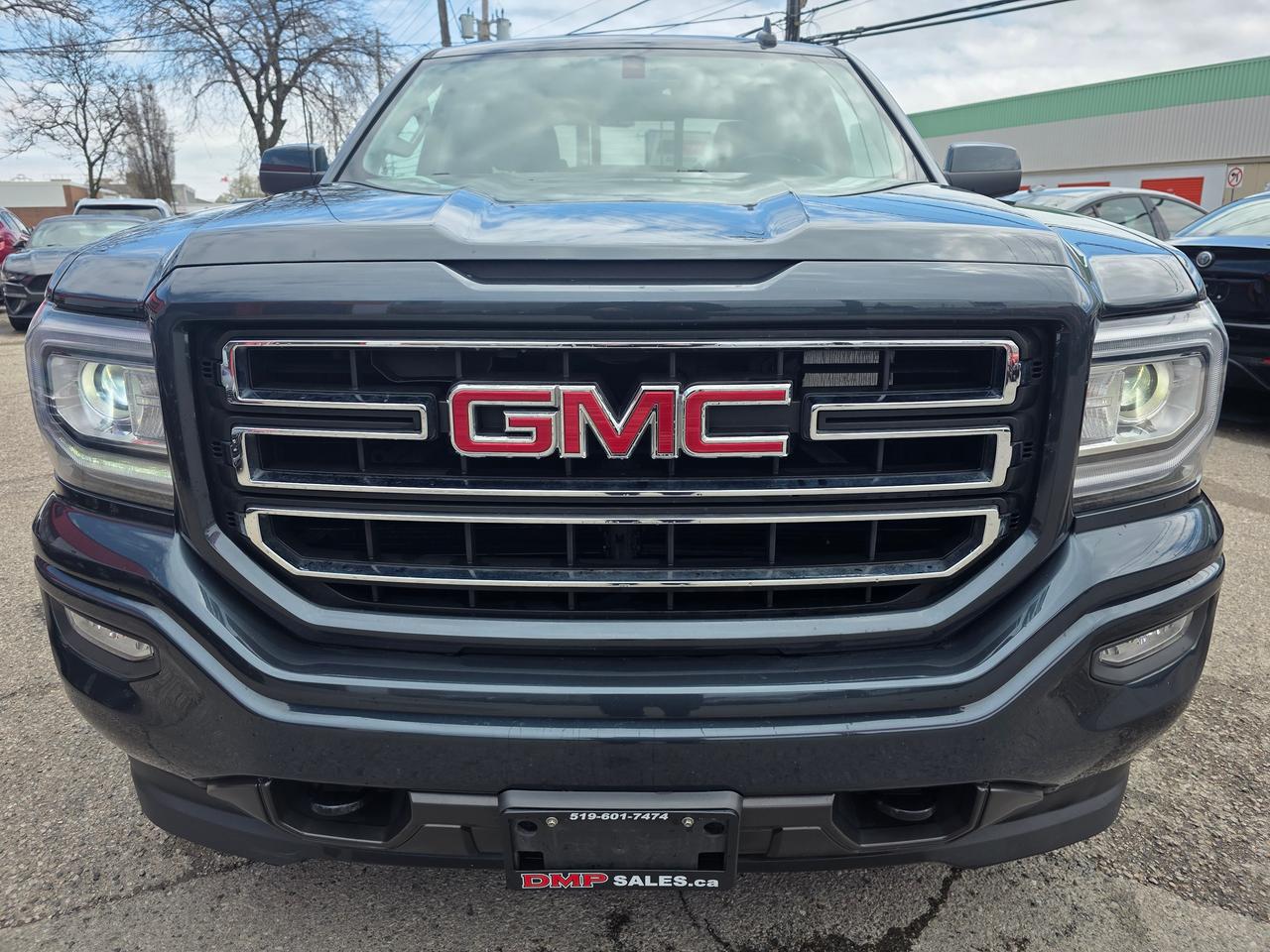 2018 GMC Sierra 1500 4WD SLE Photo