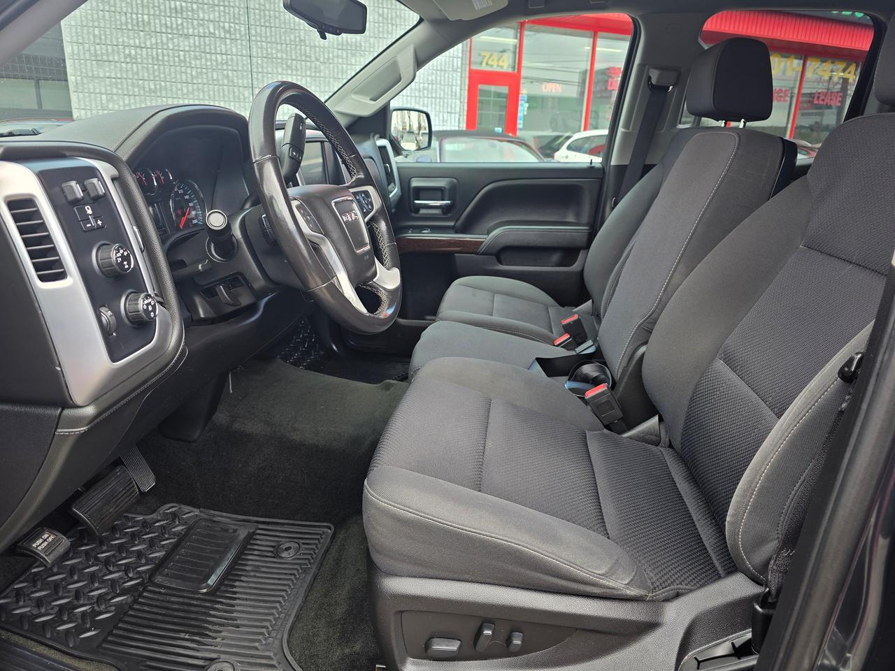 2018 GMC Sierra 1500 4WD SLE Photo