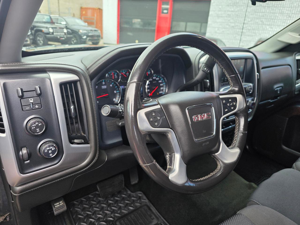2018 GMC Sierra 1500 4WD SLE Photo