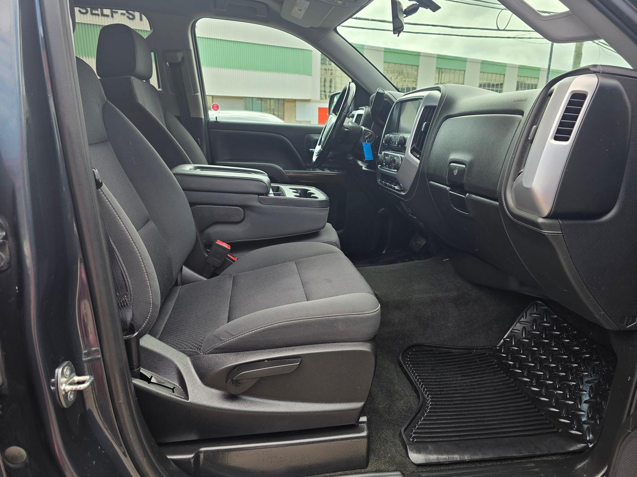 2018 GMC Sierra 1500 4WD SLE Photo
