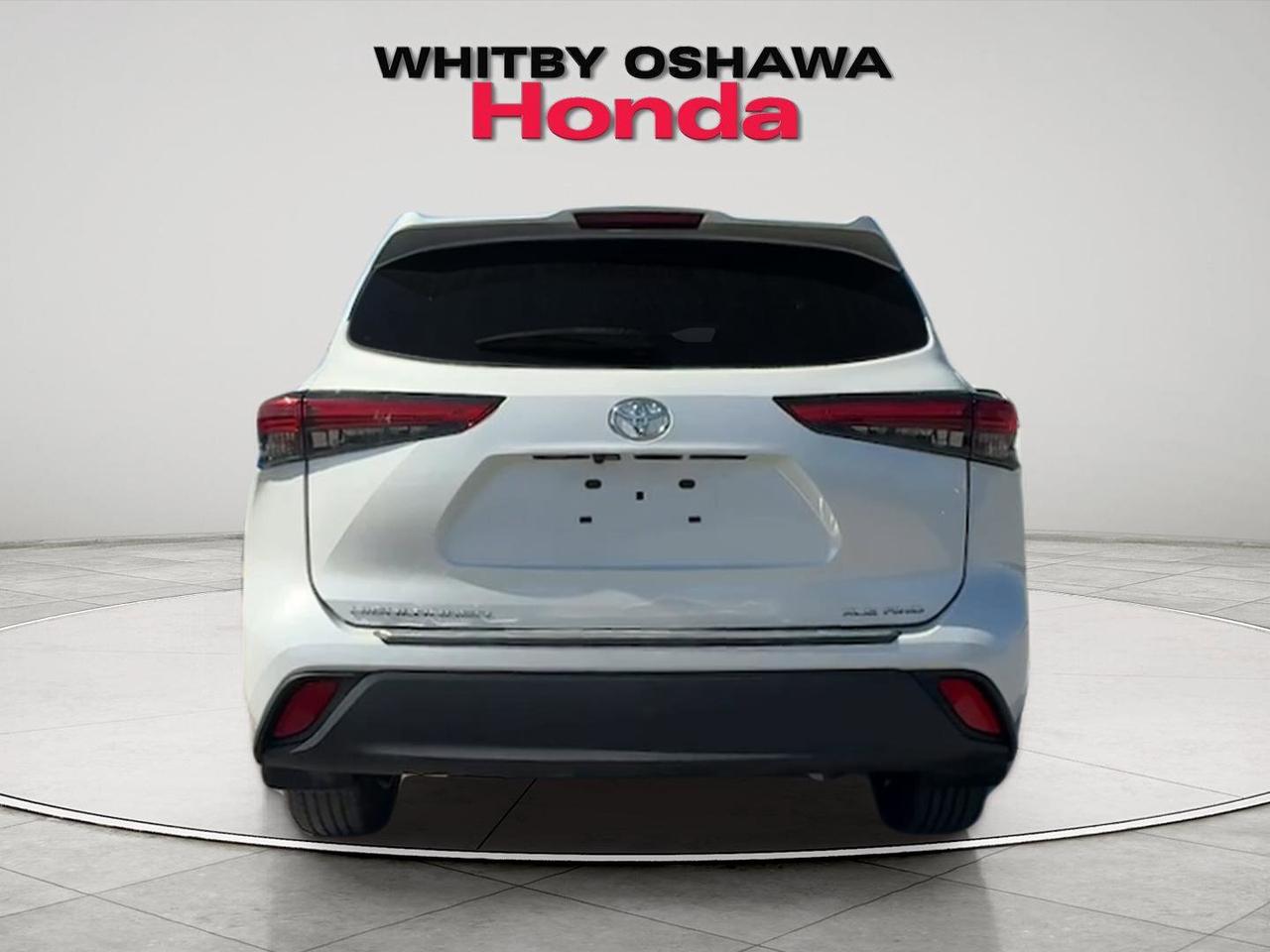 2022 Toyota Highlander XLE AWD Photo