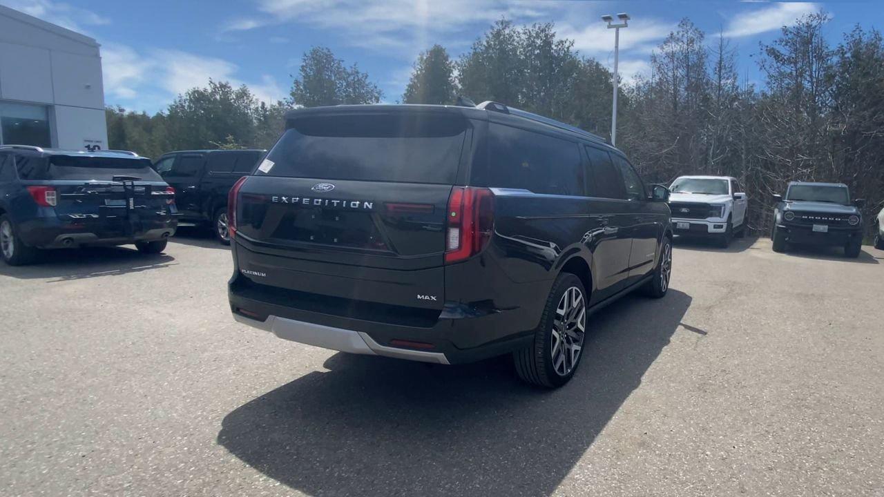2026 Ford Expedition Platinum Max Photo