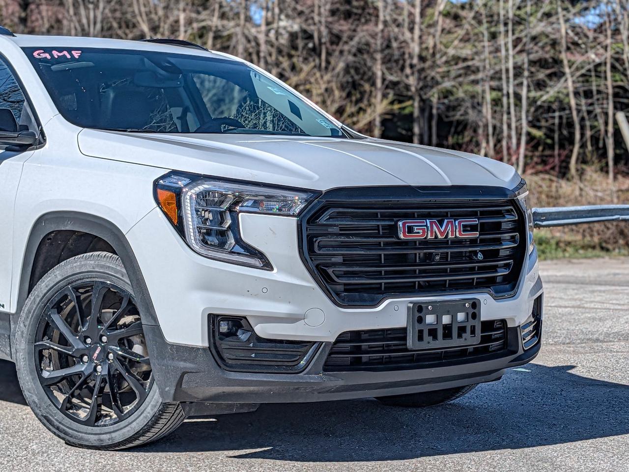 2024 GMC Terrain SLT Photo