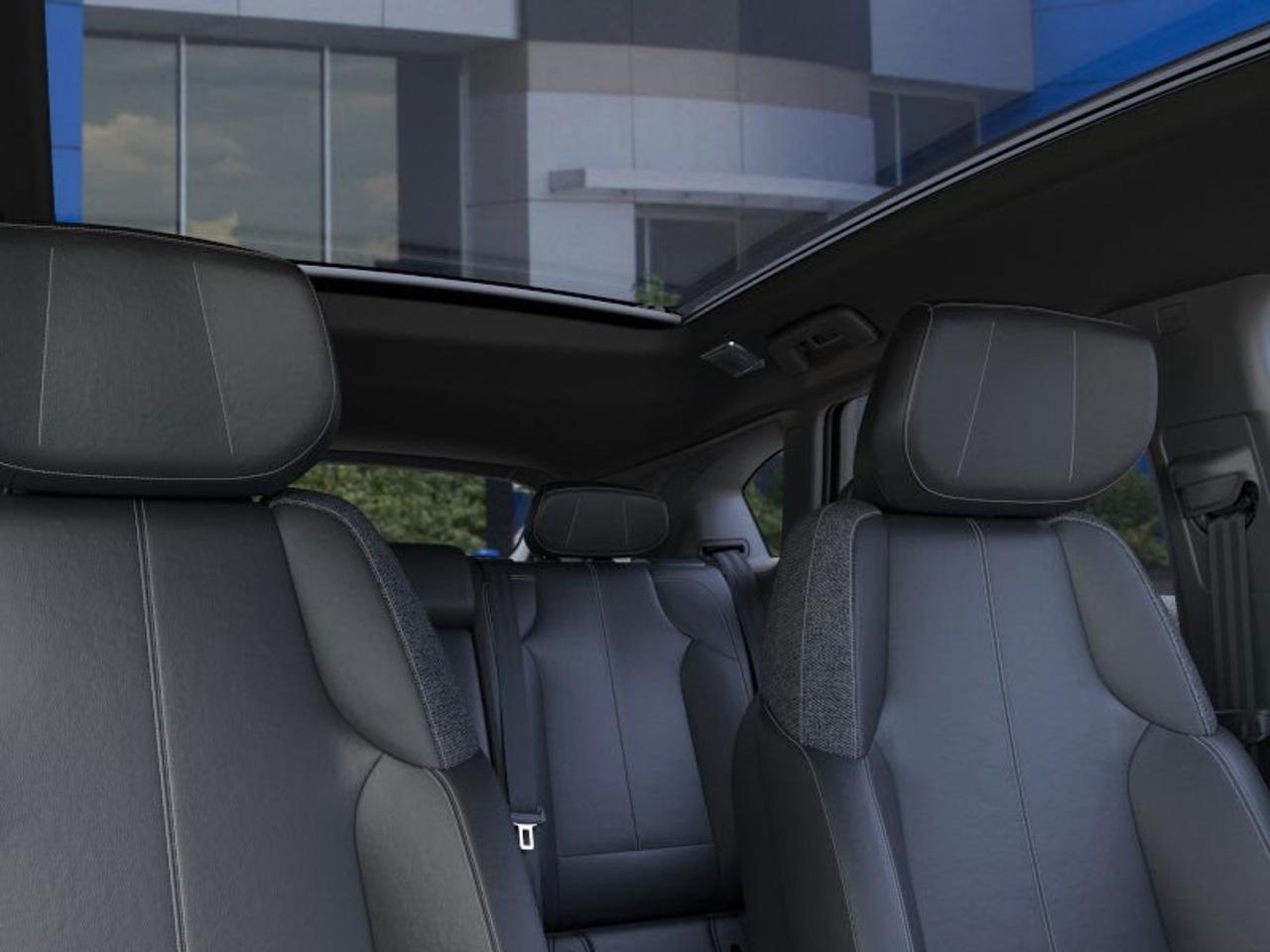 2026 Cadillac OPTIQ Luxury Photo