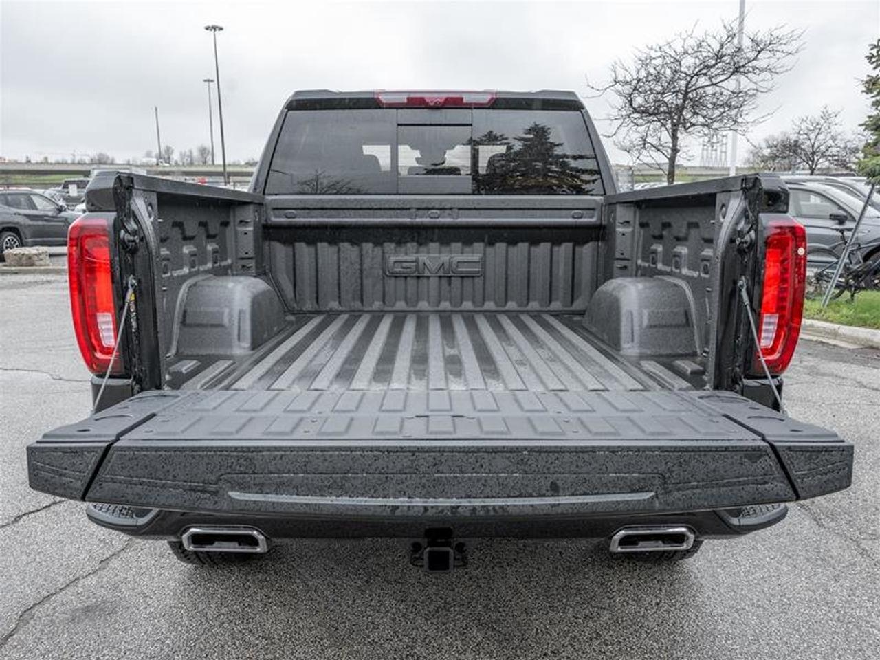 2026 GMC Sierra 1500 Crew Cab Short Box 4-Wheel Drive AT4 Photo