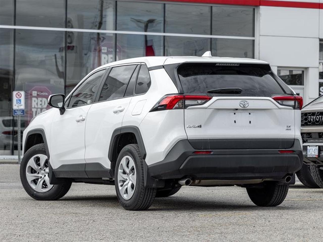 2025 Toyota RAV4 LE AWD Heated Seats| Backup Cam| Apple Carplay| LE| AWD Photo4