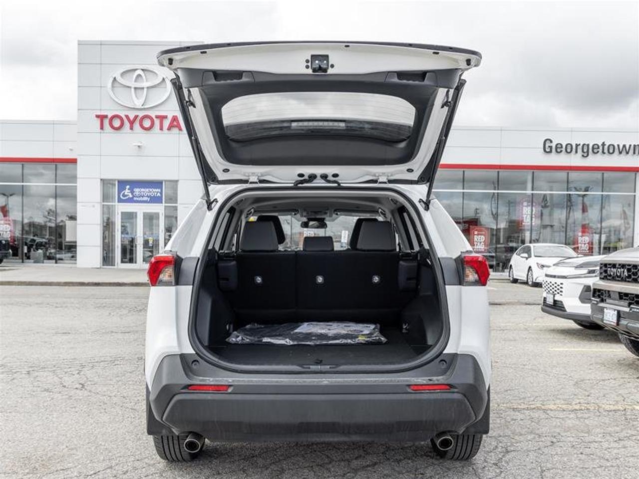 2025 Toyota RAV4 LE AWD Heated Seats| Backup Cam| Apple Carplay| LE| AWD Photo