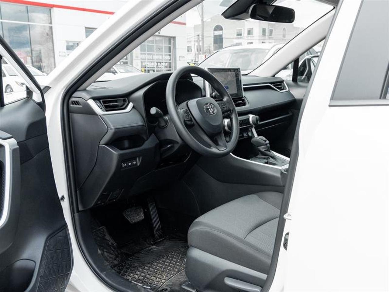 2025 Toyota RAV4 LE AWD Heated Seats| Backup Cam| Apple Carplay| LE| AWD Photo