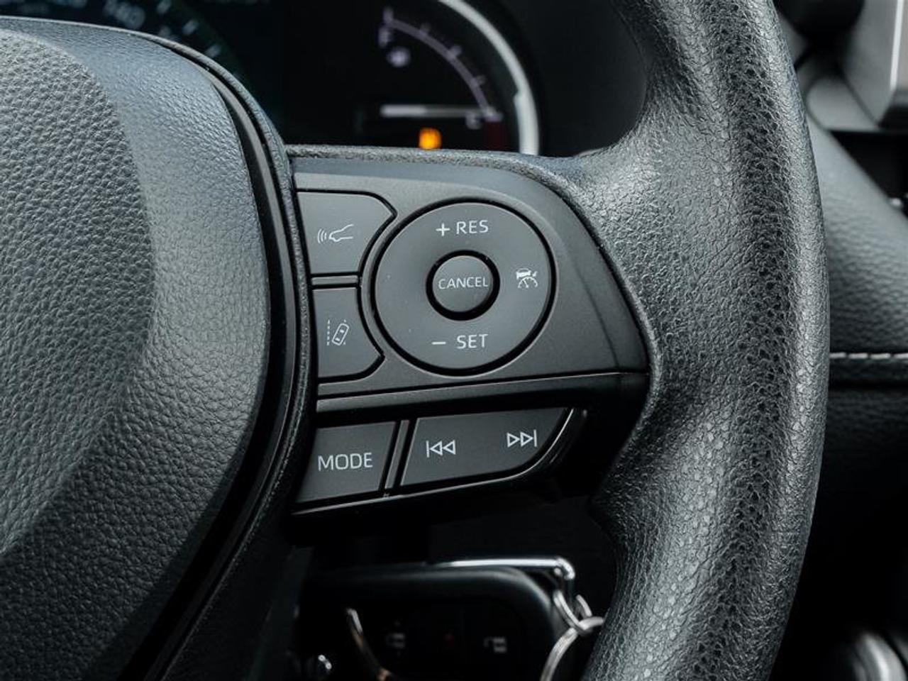 2025 Toyota RAV4 LE AWD Heated Seats| Backup Cam| Apple Carplay| LE| AWD Photo