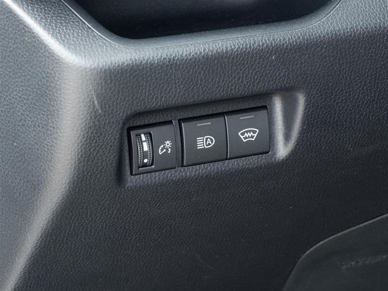 2025 Toyota RAV4 LE AWD Heated Seats| Backup Cam| Apple Carplay| LE| AWD Photo