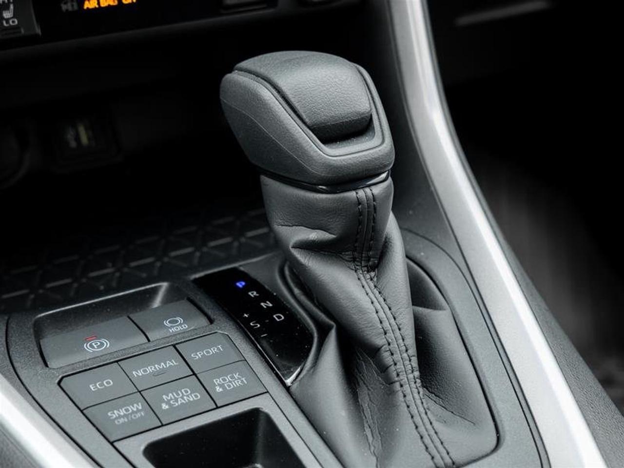 2025 Toyota RAV4 LE AWD Heated Seats| Backup Cam| Apple Carplay| LE| AWD Photo