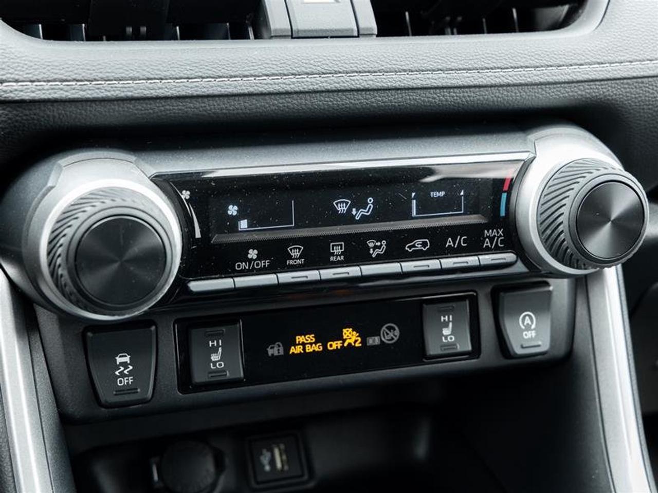 2025 Toyota RAV4 LE AWD Heated Seats| Backup Cam| Apple Carplay| LE| AWD Photo
