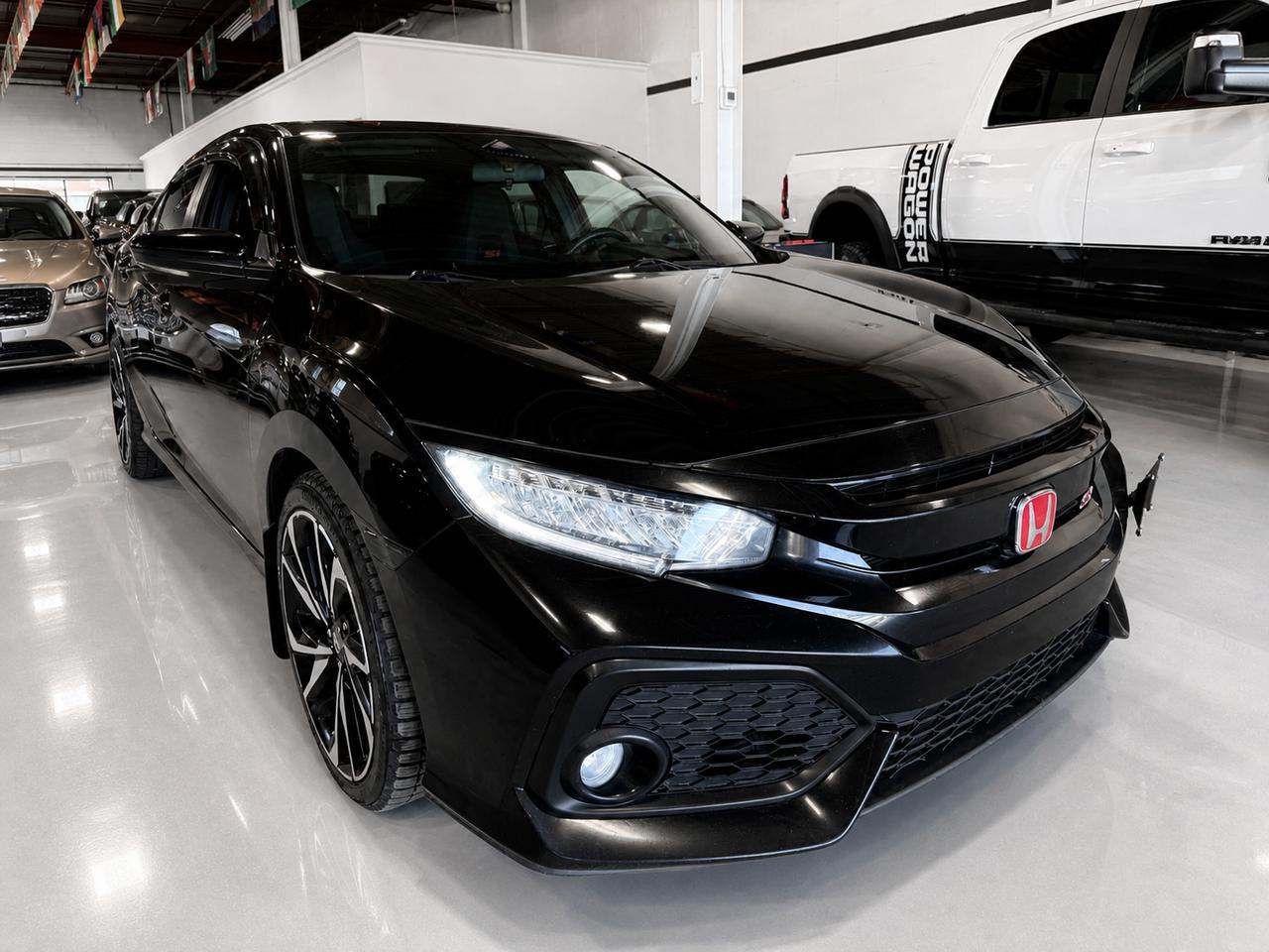 2017 Honda Civic Si/ Manual/ No accident/ Sunroof/Heated Seats Photo