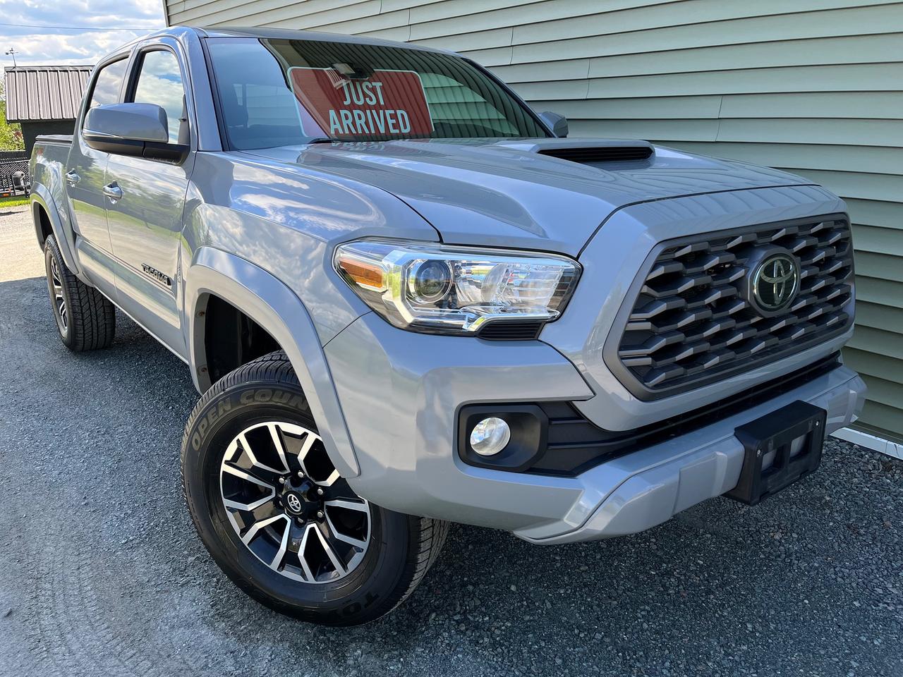 2021 Toyota Tacoma TRD SPORT PREMIUM - Photo #1