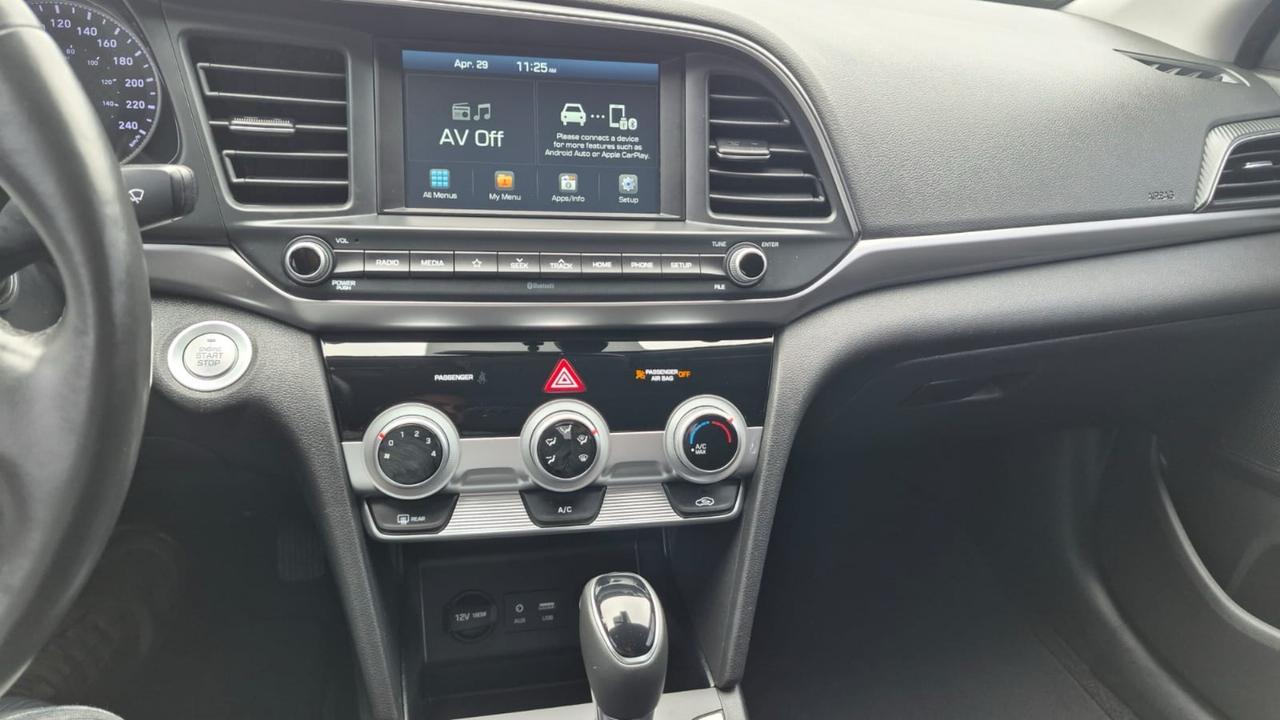 2020 Hyundai Elantra Preferred w/Sun & Safety Package, ONE OWNER, CERT Photo