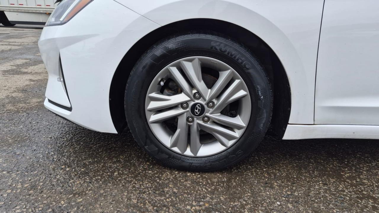 2020 Hyundai Elantra Preferred w/Sun & Safety Package, ONE OWNER, CERT Photo