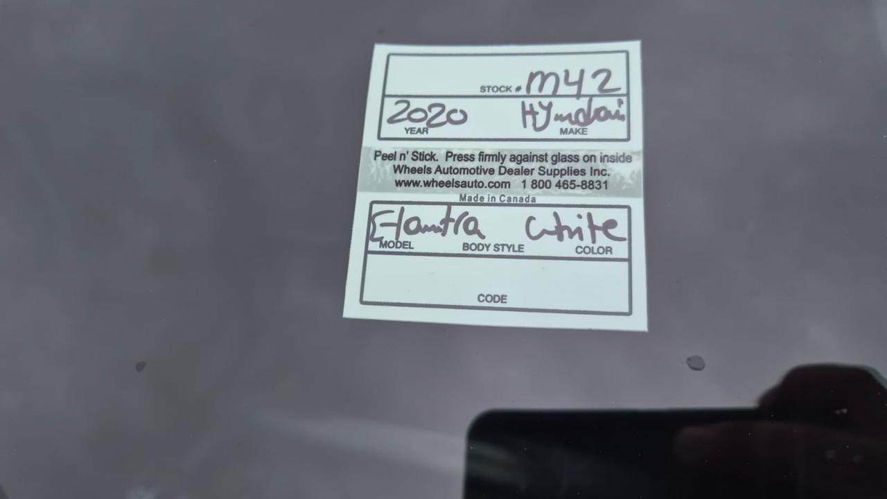 2020 Hyundai Elantra Preferred w/Sun & Safety Package, ONE OWNER, CERT Photo