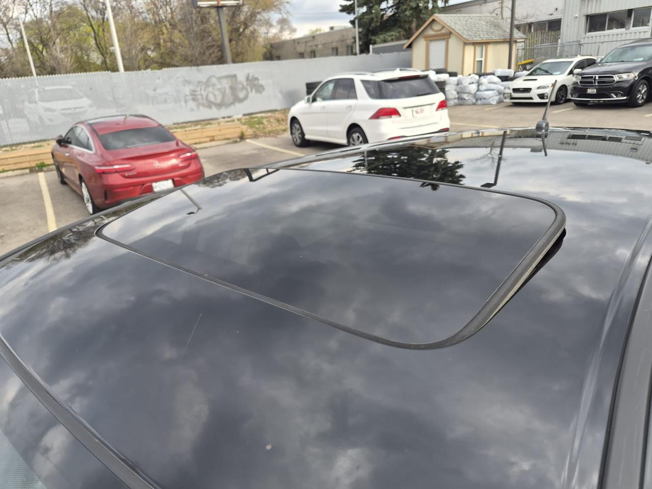 2014 Honda CR-V AUTO SAFETY SUNROOF HEATED SEATS BACKUP CAM B-T Photo