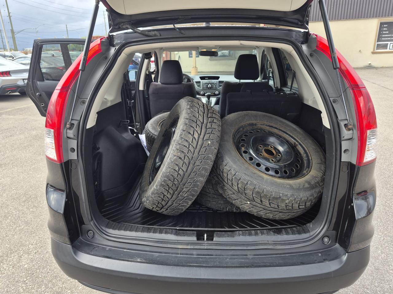 2014 Honda CR-V AUTO SAFETY SUNROOF HEATED SEATS BACKUP CAM B-T Photo