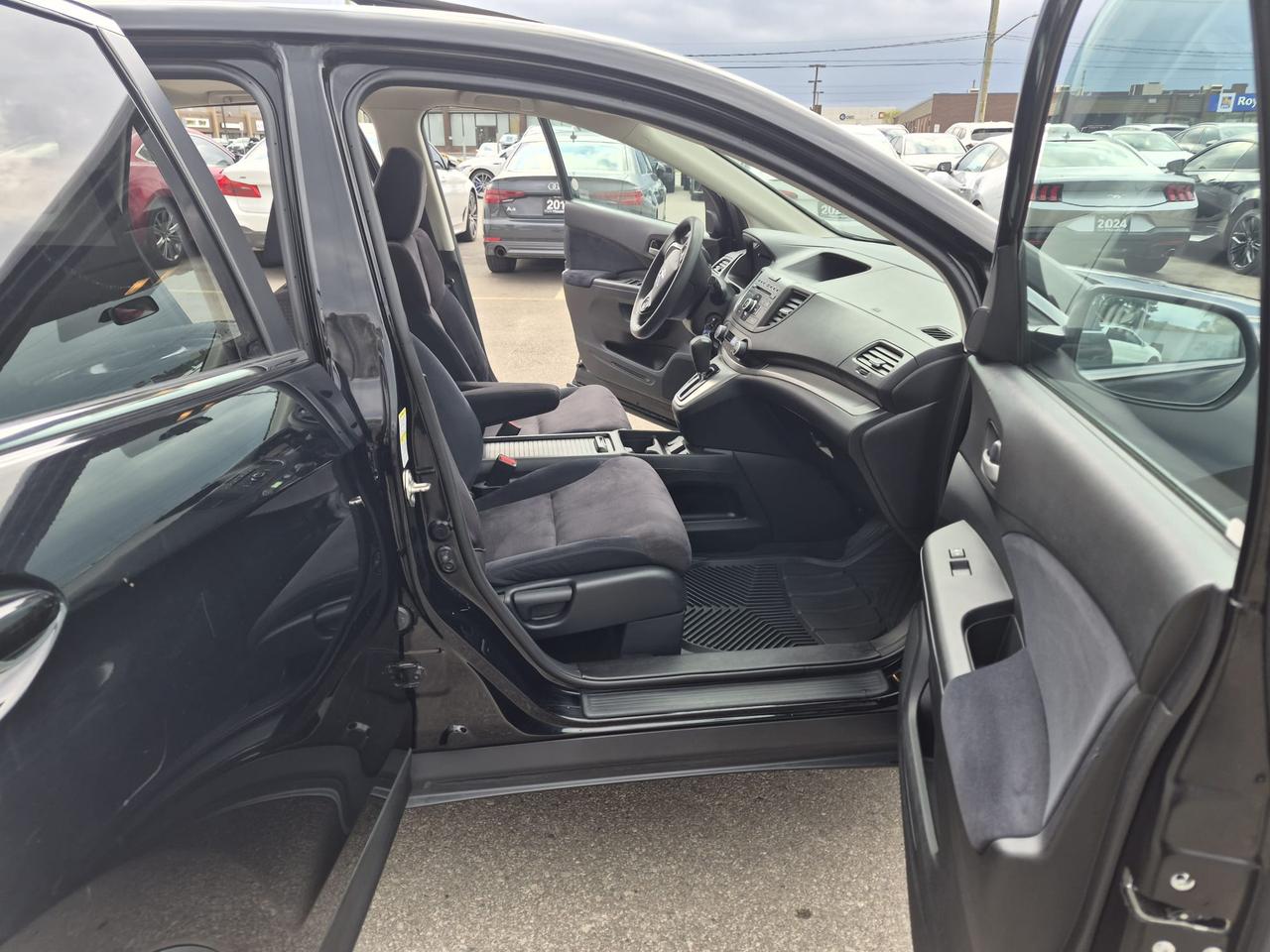 2014 Honda CR-V AUTO SAFETY SUNROOF HEATED SEATS BACKUP CAM B-T Photo