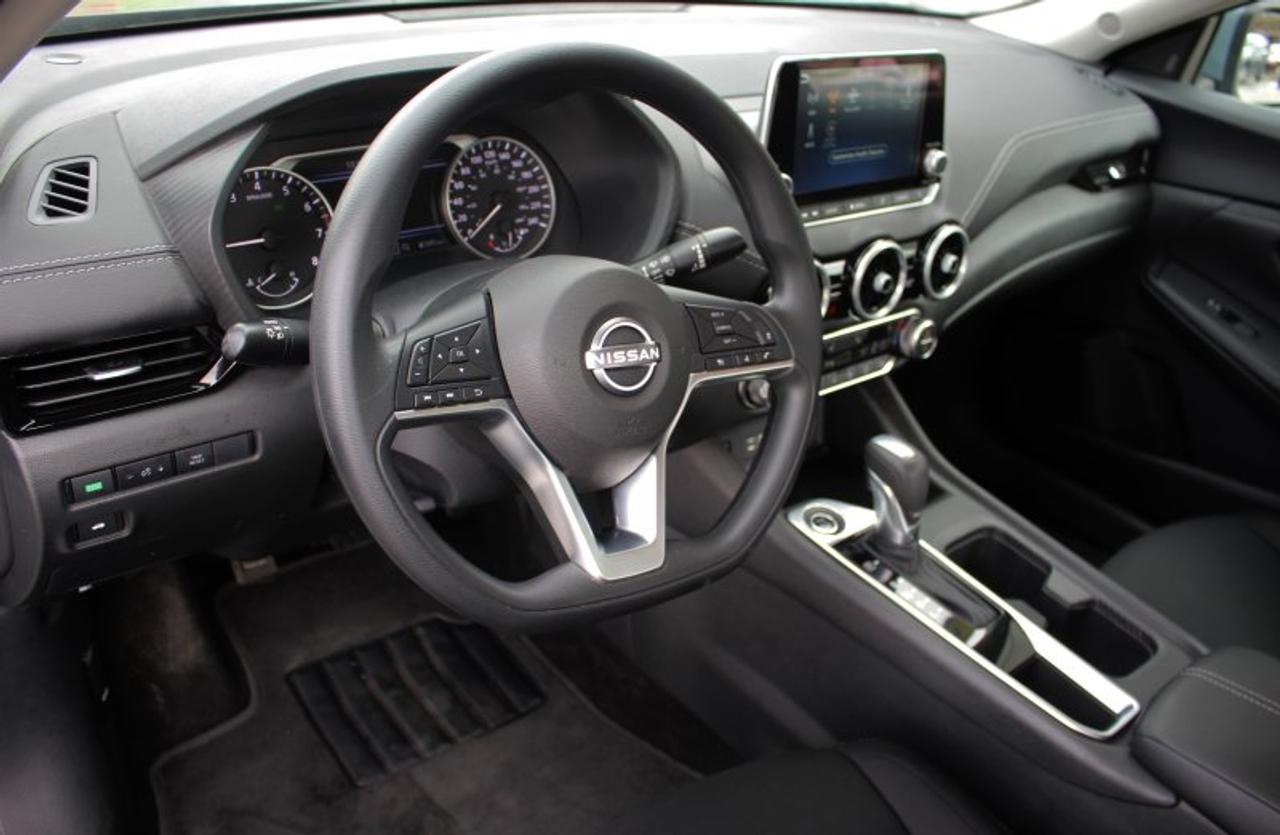 2024 Nissan Sentra SV*Low Ks*Heated Seats*CarPlay*Rear Cam*2L-4cyl Photo