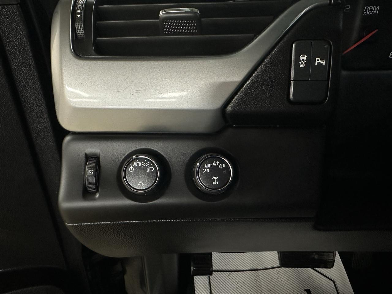2017 Chevrolet Tahoe 4WD 4DR LS Photo39