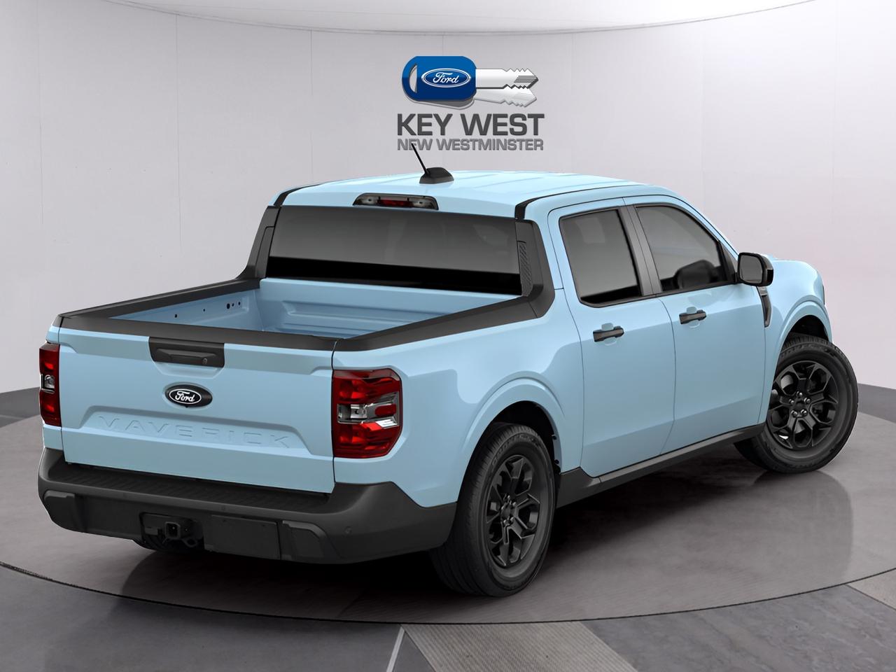 2026 Ford Maverick XLT AWD SuperCrew Hybrid Photo2